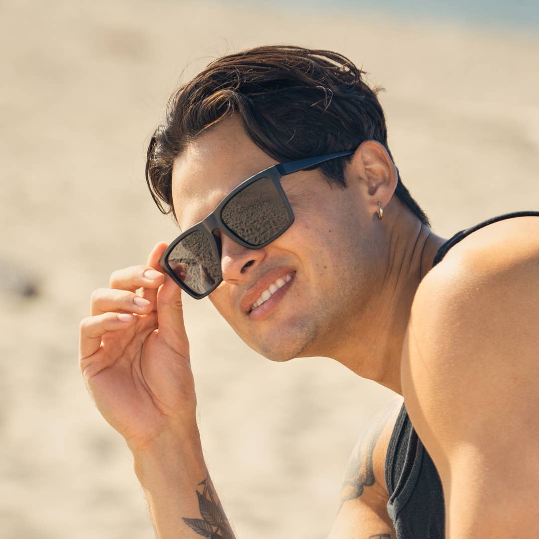 Blue Planet Eco-Eyewear - BP10401 - Atlas - Matte Onyx / Smoke Polarized Lens