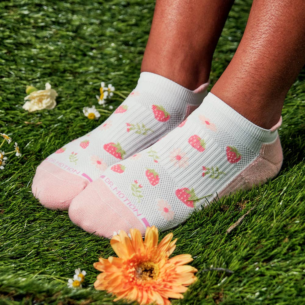 Dr. Motion - STRAWBERRY GARDEN | ANKLE COMPRESSION SOCKS FOR WOMEN