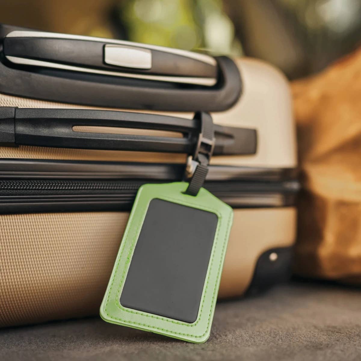 PhunkeeTree - GPS Card Tracker - Uses Apple Find My & Android Find Easy