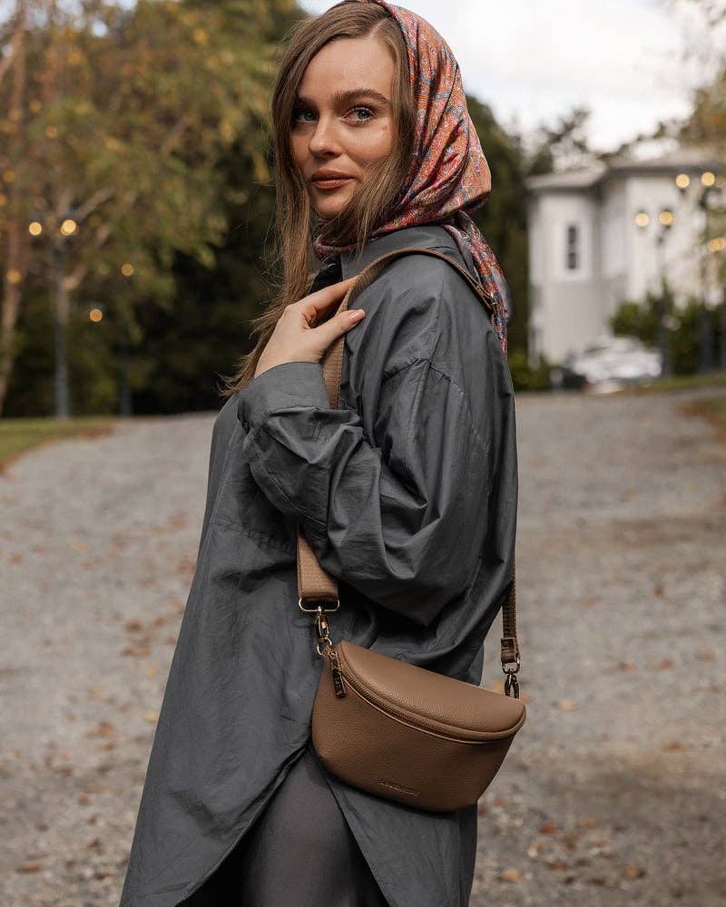 Louenhide - Austin Sling Bag - Mocha