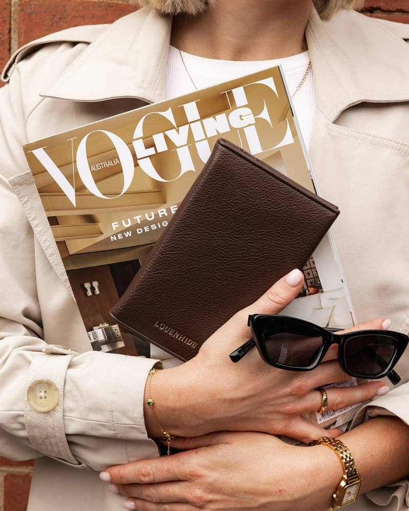 Louenhide - Venice Passport Holder - Chocolate