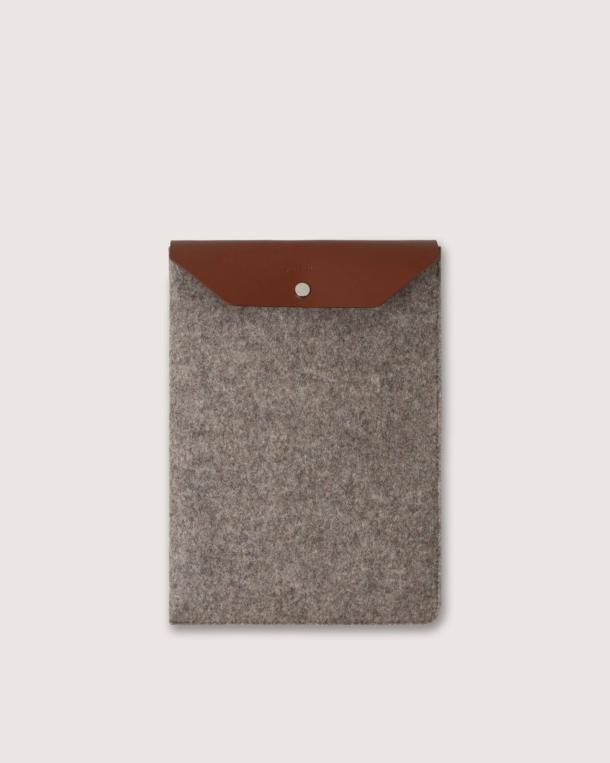 Graf Lantz - Merino Wool 14" Laptop Computer Sleeve - Ash Brown Sienna