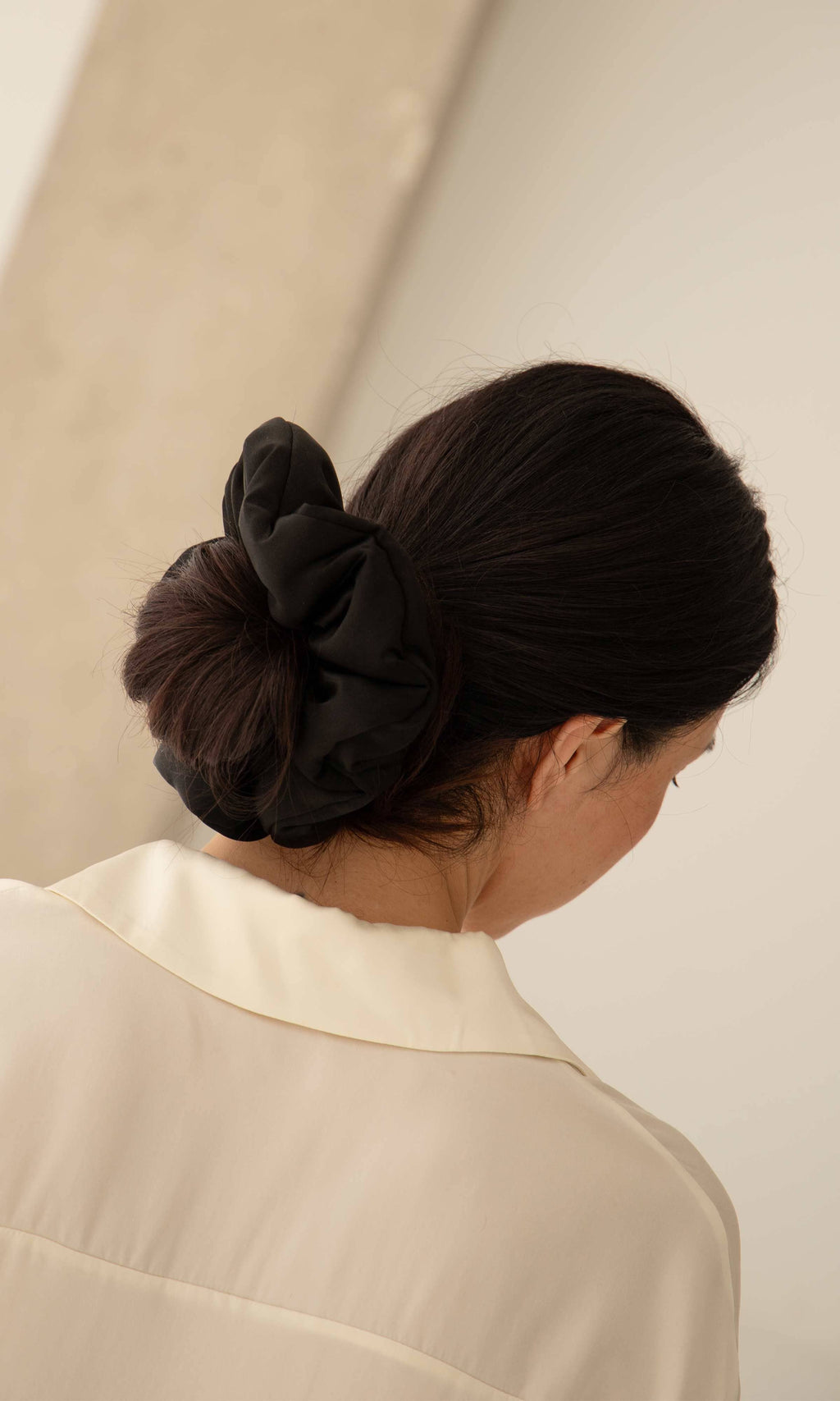 Drowsy Sleep Co. - Black Jade Silk Padded Scrunchie
