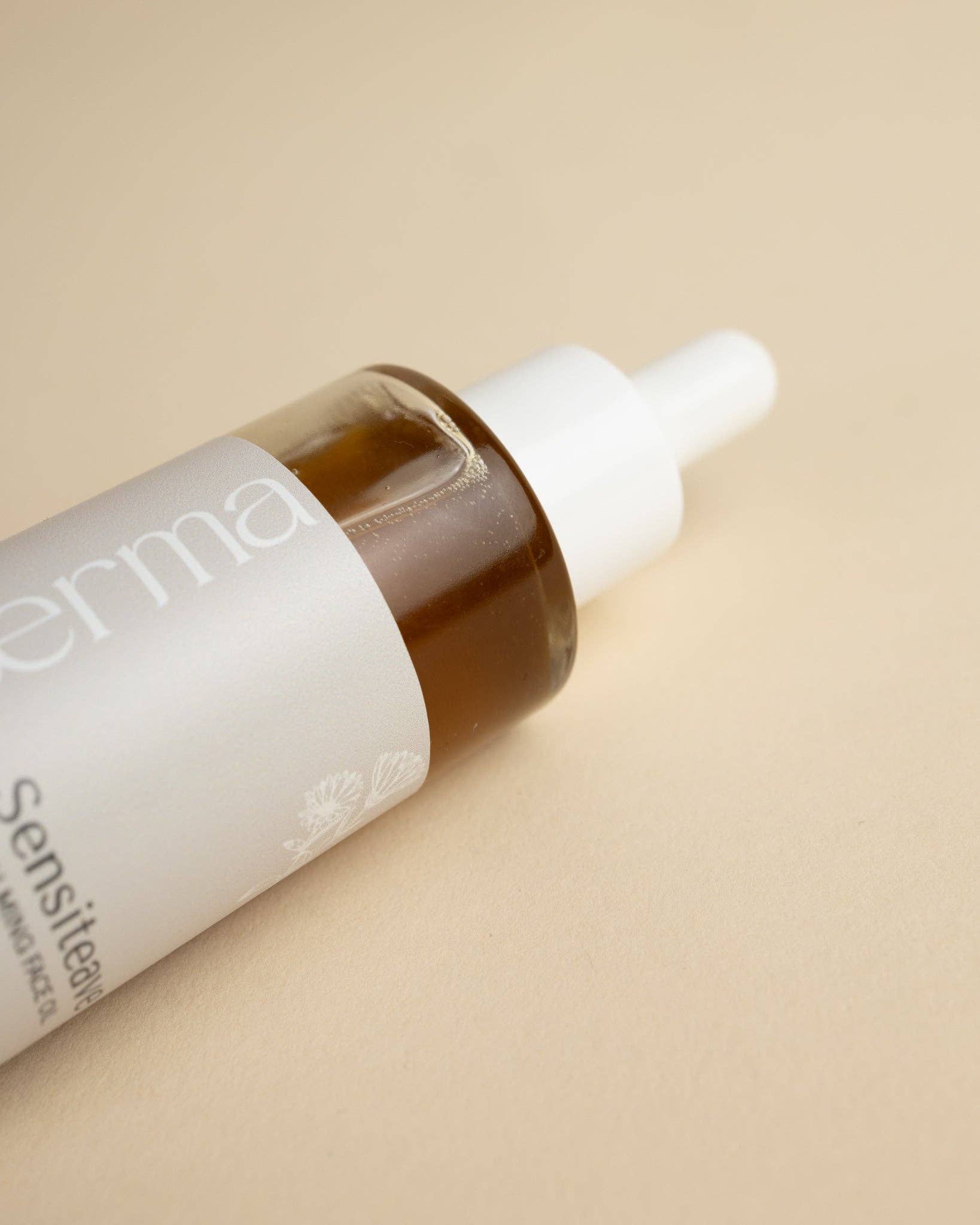 Dhaerma Skin - Sensiteave | Face Oil