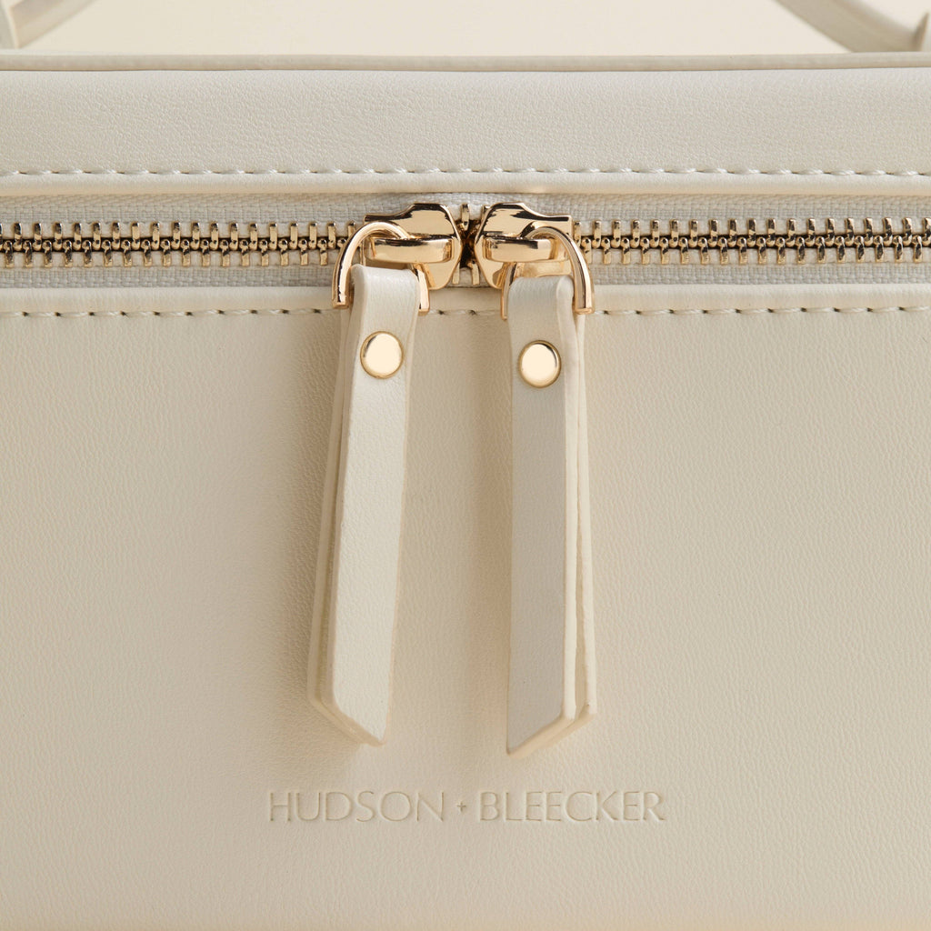 Hudson + Bleecker - Jetsetter Train Case - Ecru