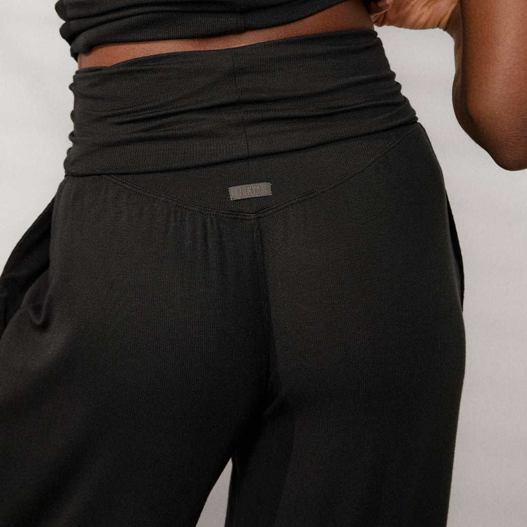 LUNYA - Soft Modal Rib Foldover Pant