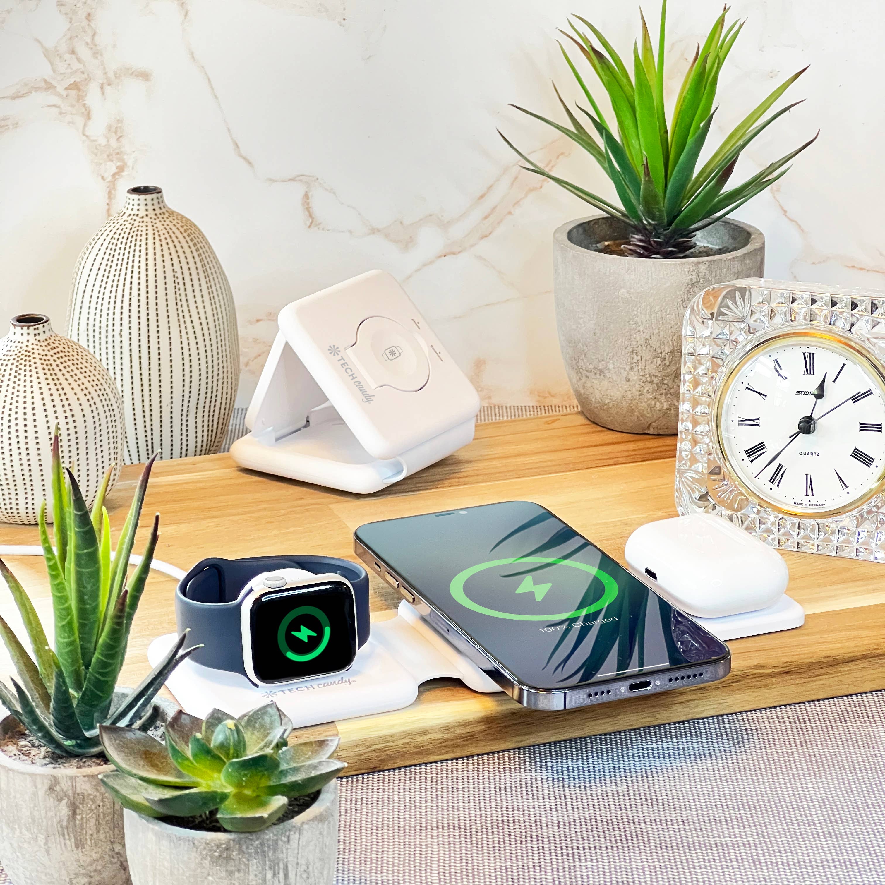 Tech Candy - THE THREE WAY CHARGING VALET