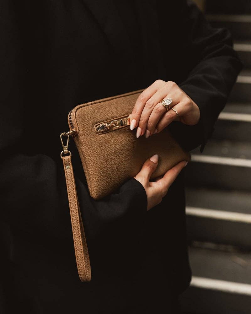 Louenhide - Poppy Clutch | Honey