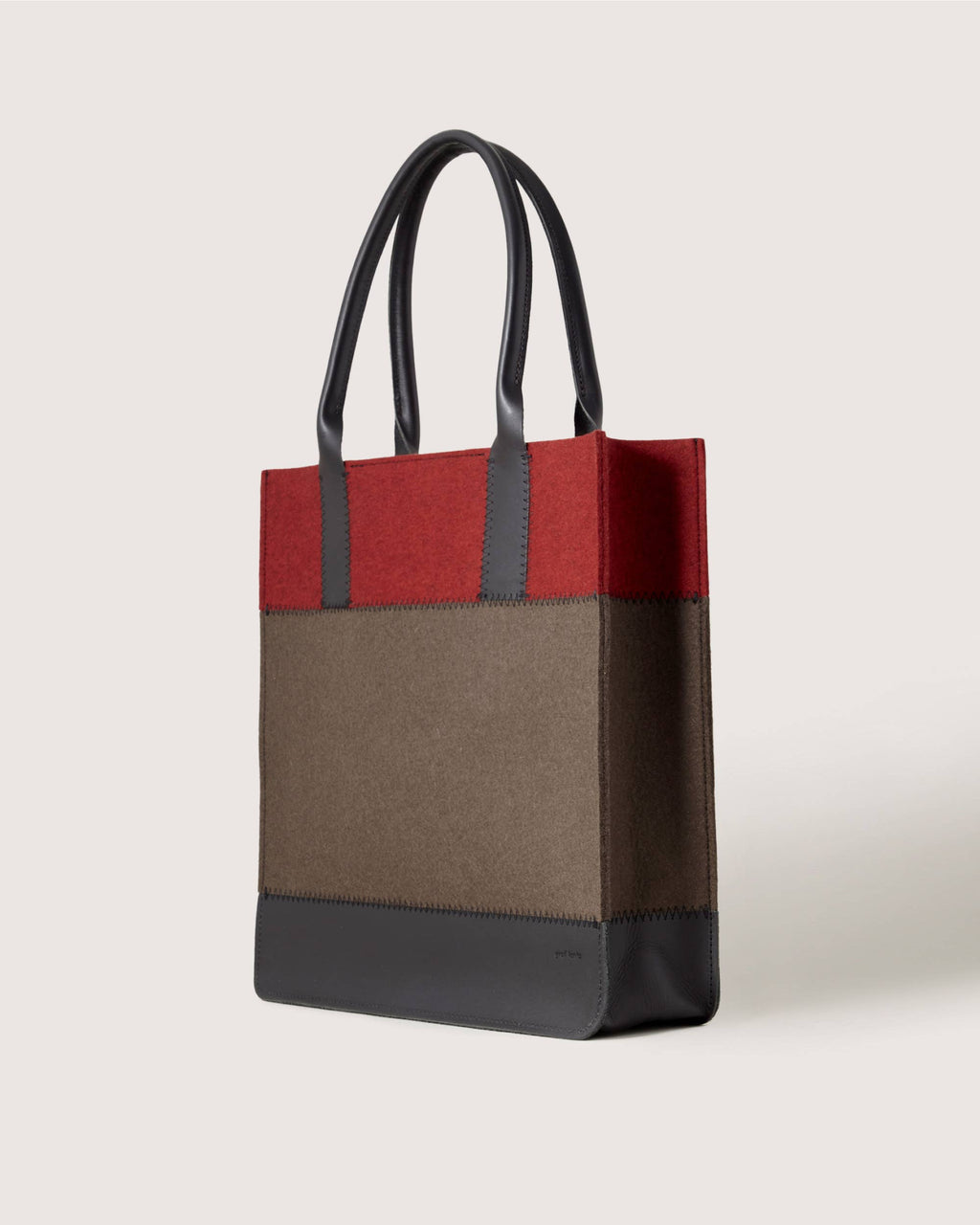 Graf Lantz - Jaunt Merino Wool Tote - Tobacco / Cherry Black