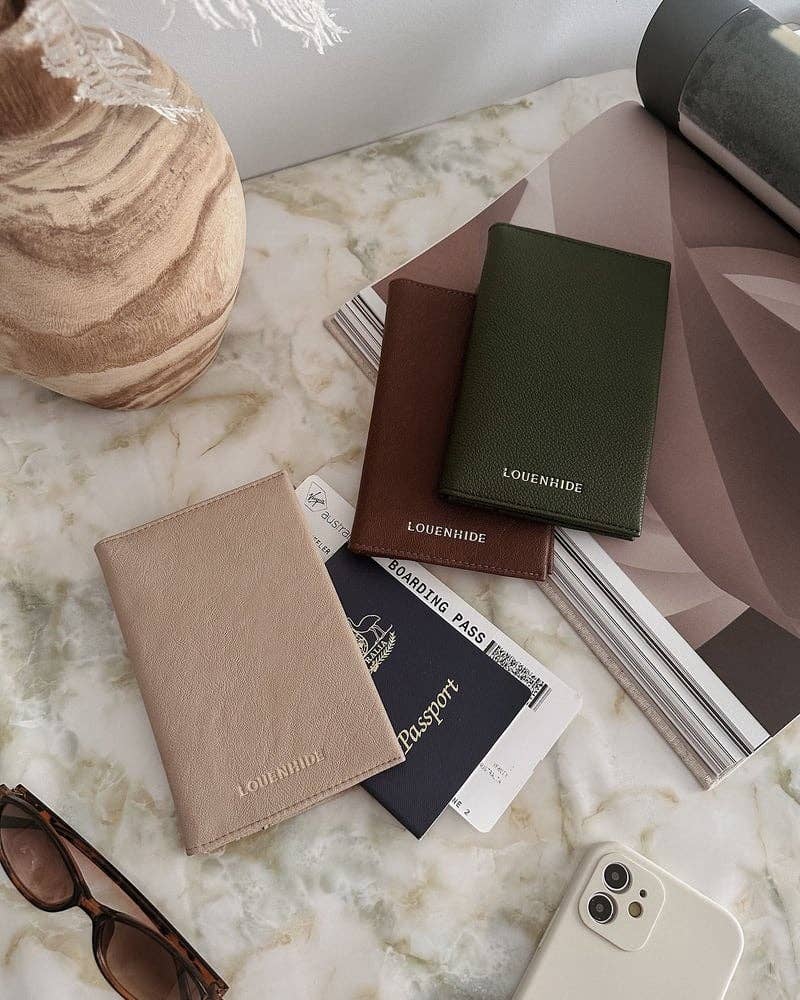 Louenhide - Venice Passport Holder - Olive