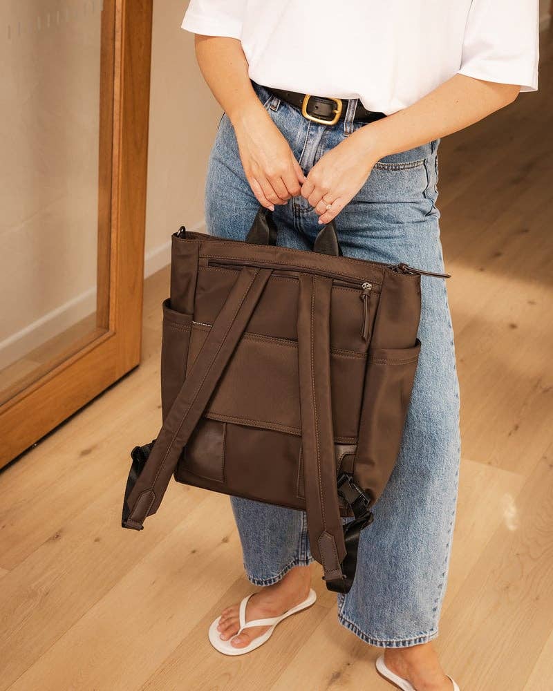 Louenhide - Bronx Convertibletible Backpack - Nylon Chocolate