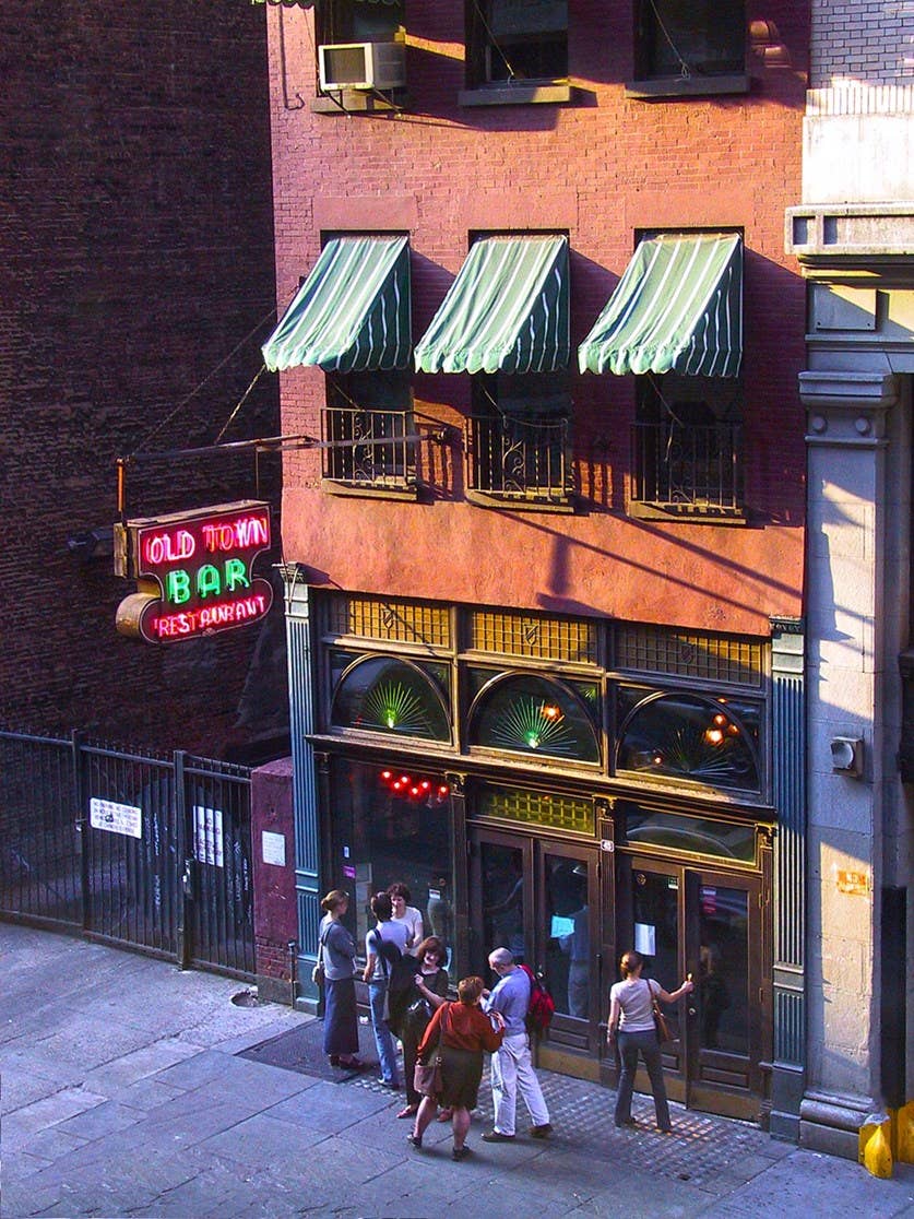 W. W. Norton - Storied Bars of New York