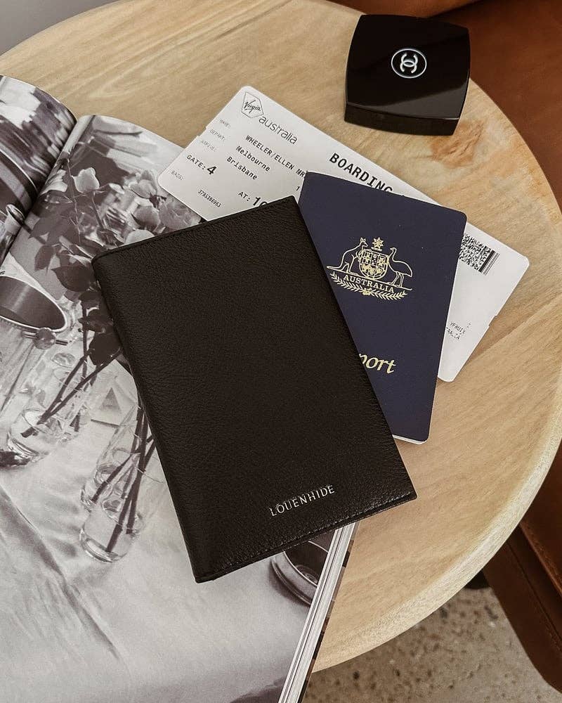 Louenhide - Venice Passport Holder - Black