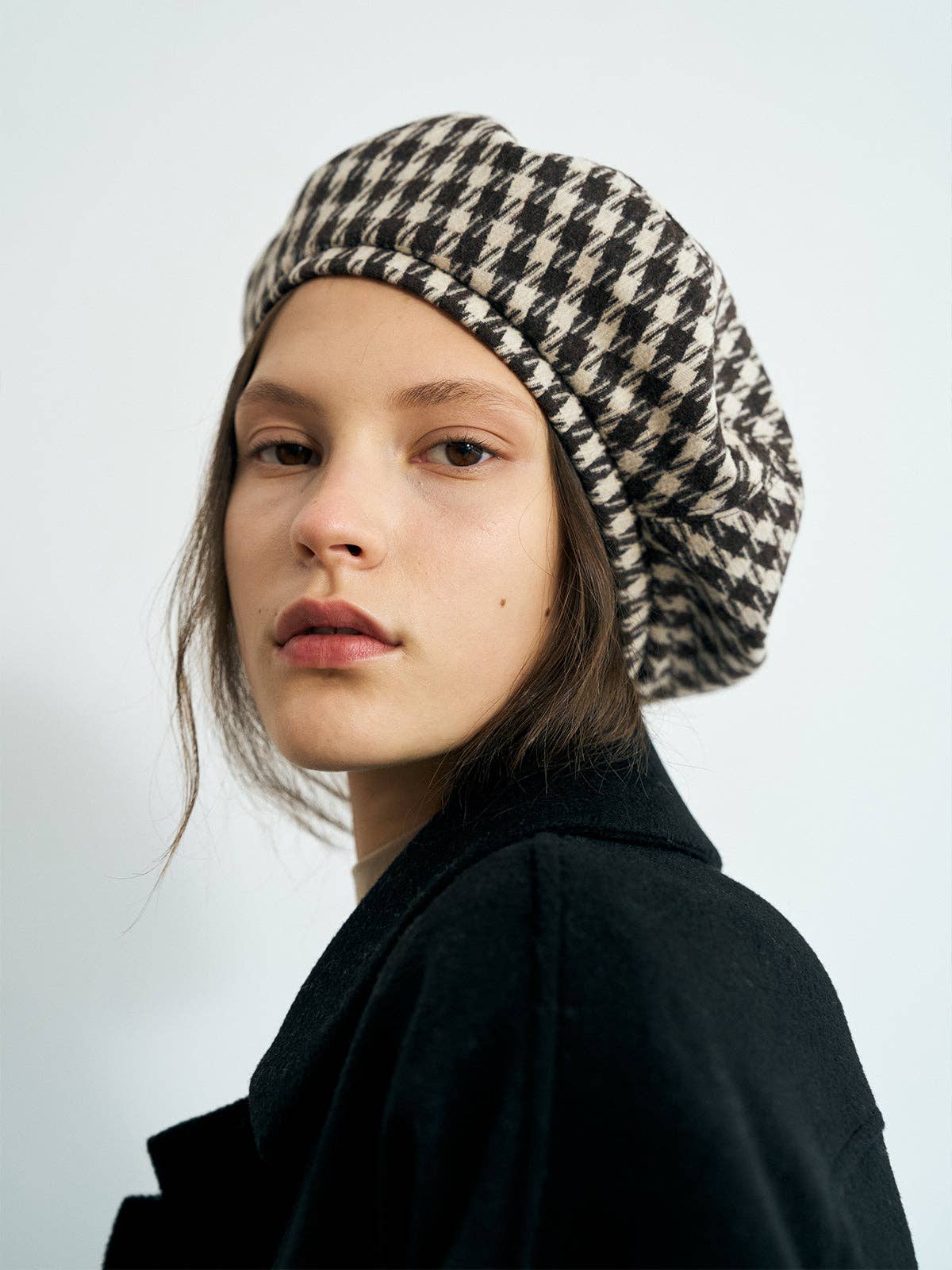 Lost Pattern NYC - "Houndstooth" Beret Hat - Mocha