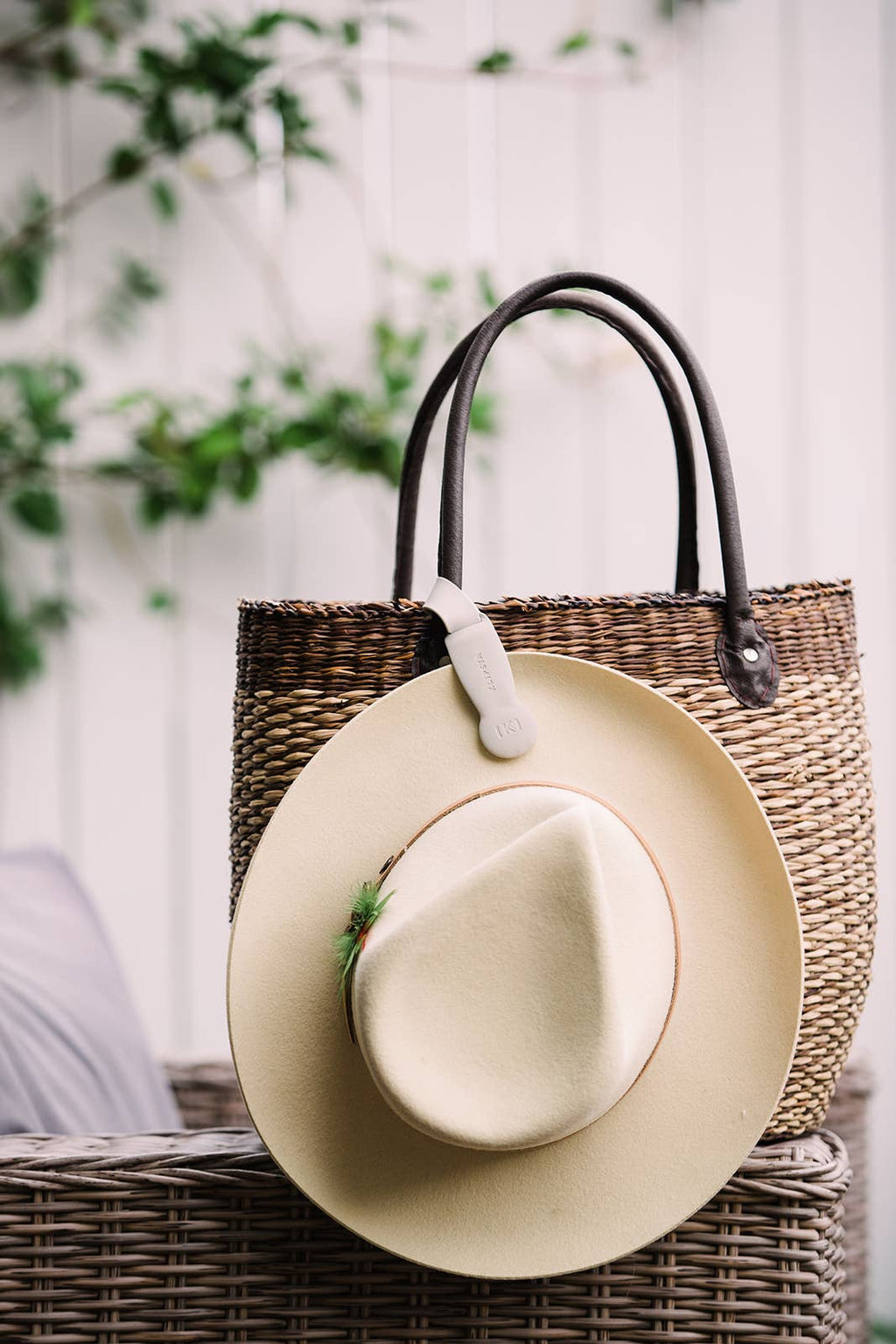 KLIPSTA - HAT Clip- Magnetic Hat Clip