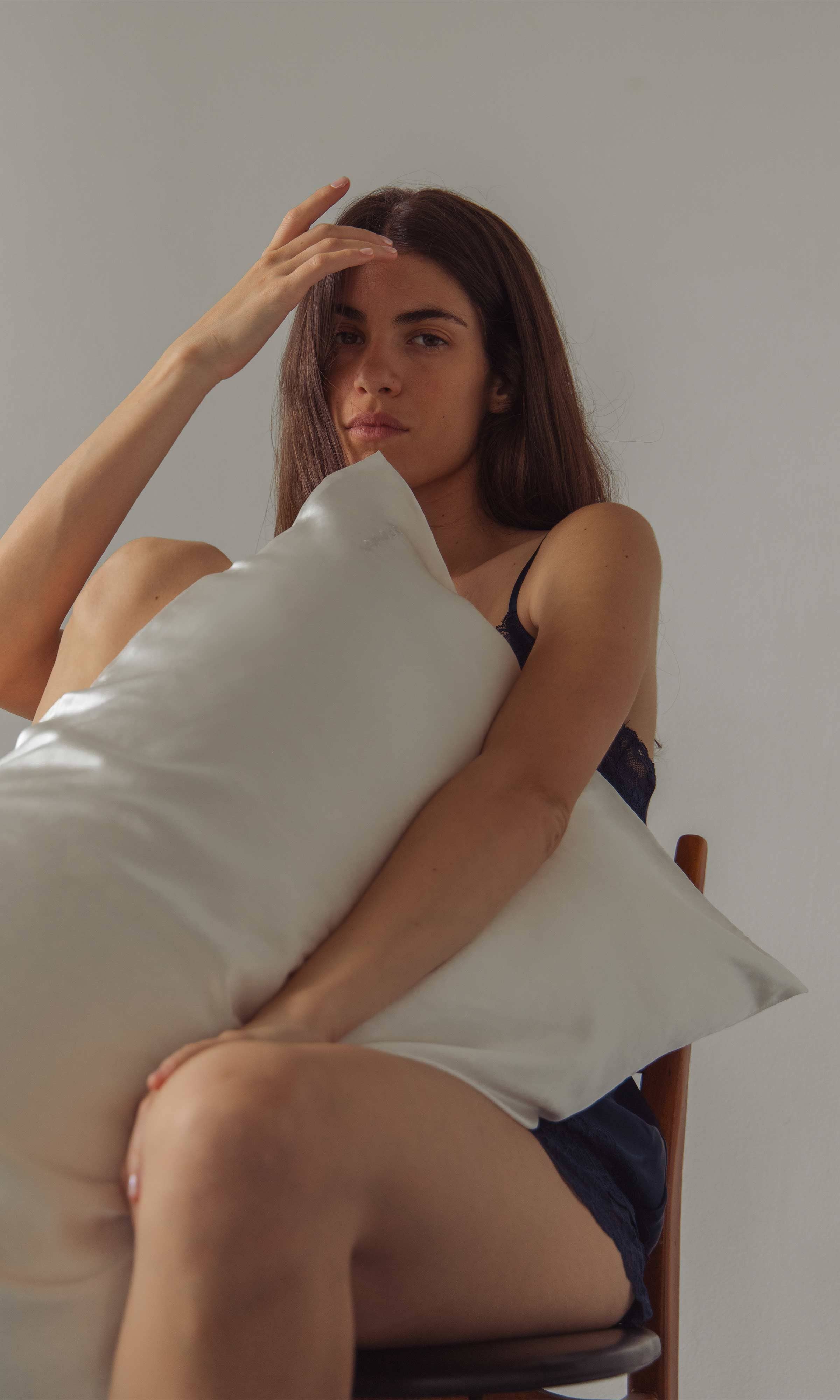 Drowsy Sleep Co. - Akoya Pearl Silk Queen Pillowcase