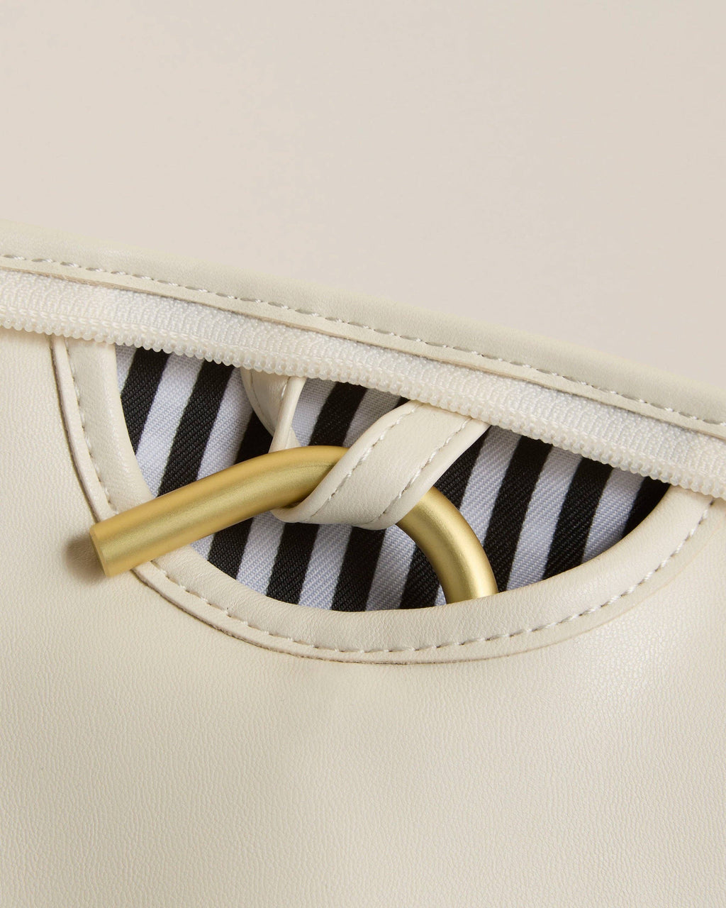 Hudson + Bleecker - Bon Voyage Garment Bag - Ecru
