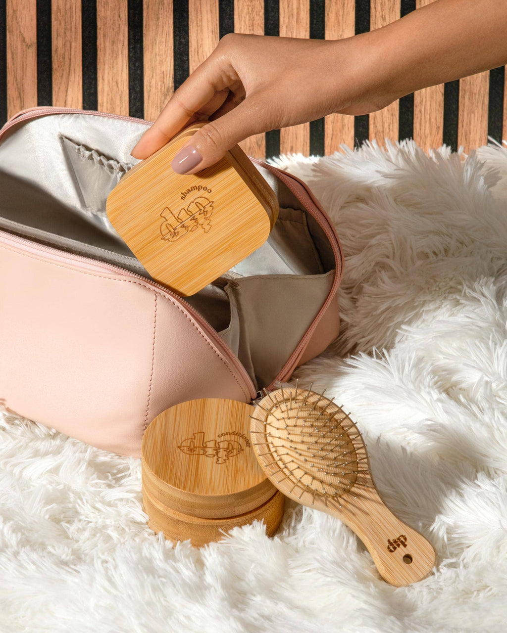 Dip - Dip Large Shampoo Travel Case with Coaster